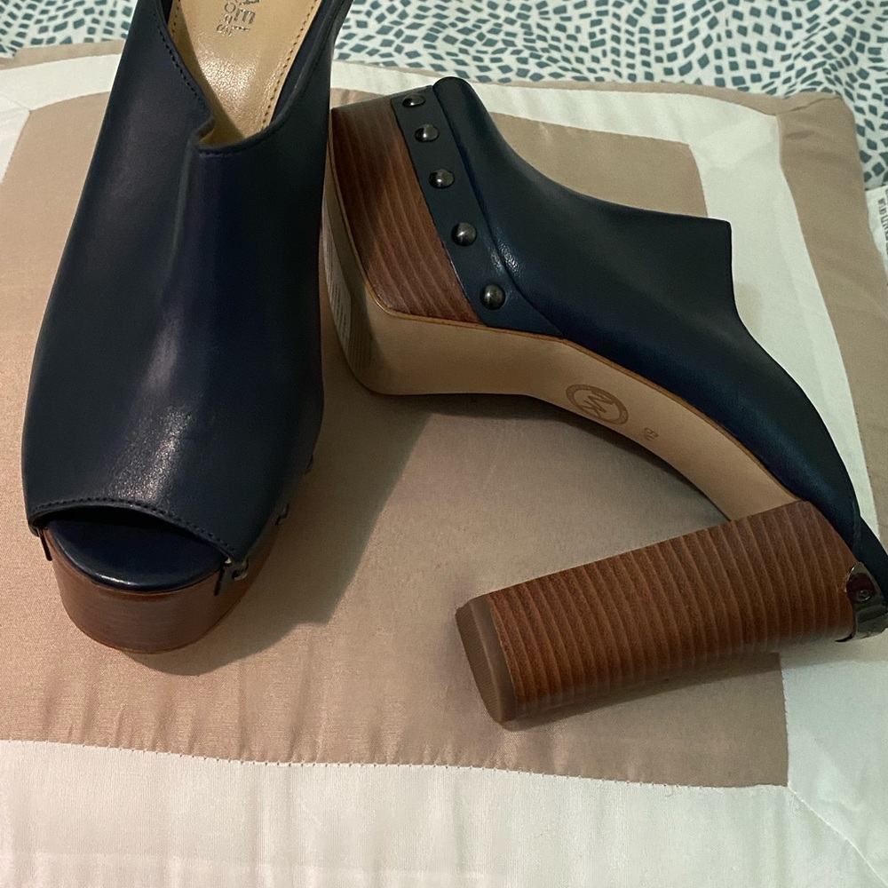 Michael Kors Emilie Clog Admiral size 6 - Picture 4 of 4